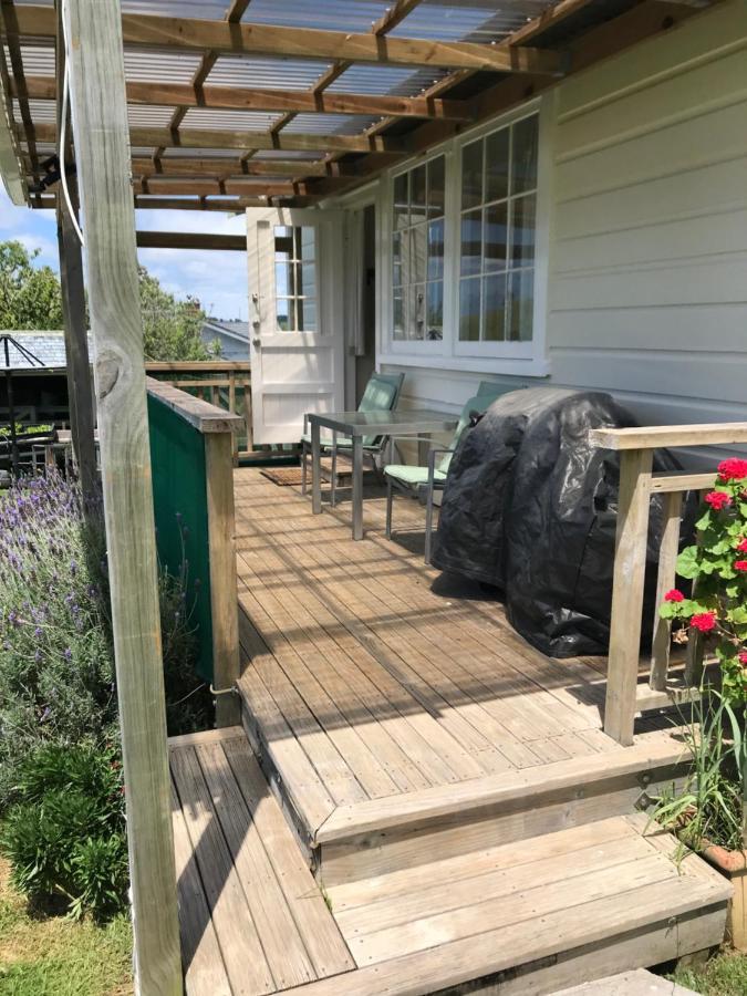 Tui Cottage Te Arai Exterior photo